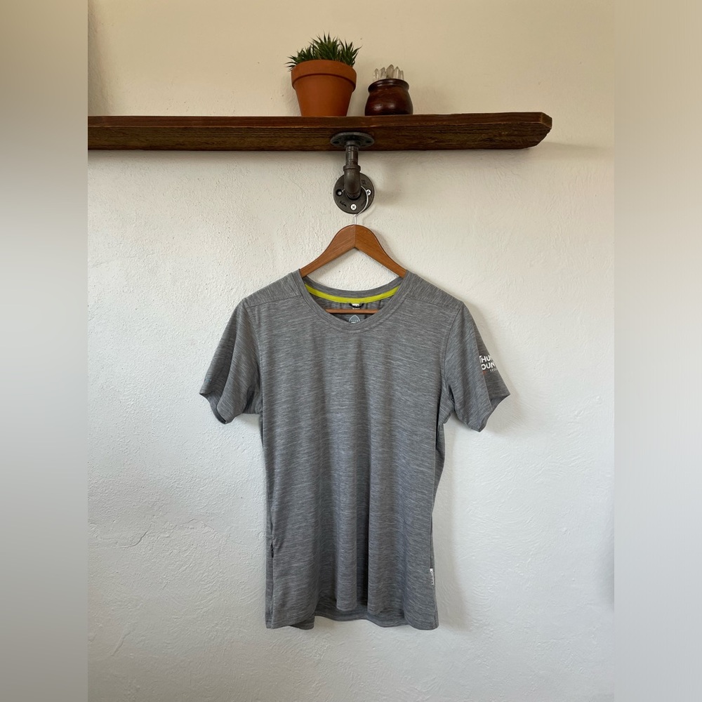 Club Ride Women’s Spire Essential Ride Tee Size Medium